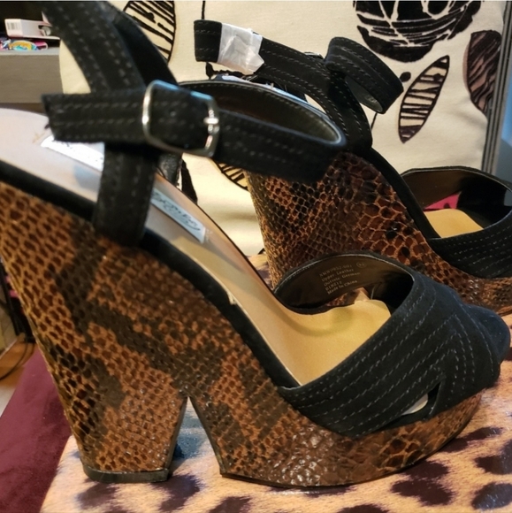 Naughty Monkey Chunky Snake Heel *NIB* - Picture 4 of 4